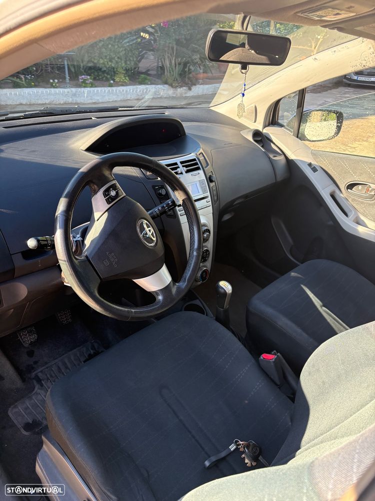 Toyota Yaris 1.0 VVT-i Motion - 10