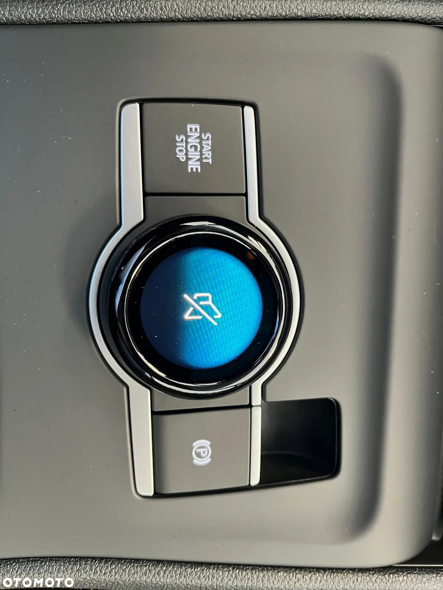 Volkswagen Tiguan - 12