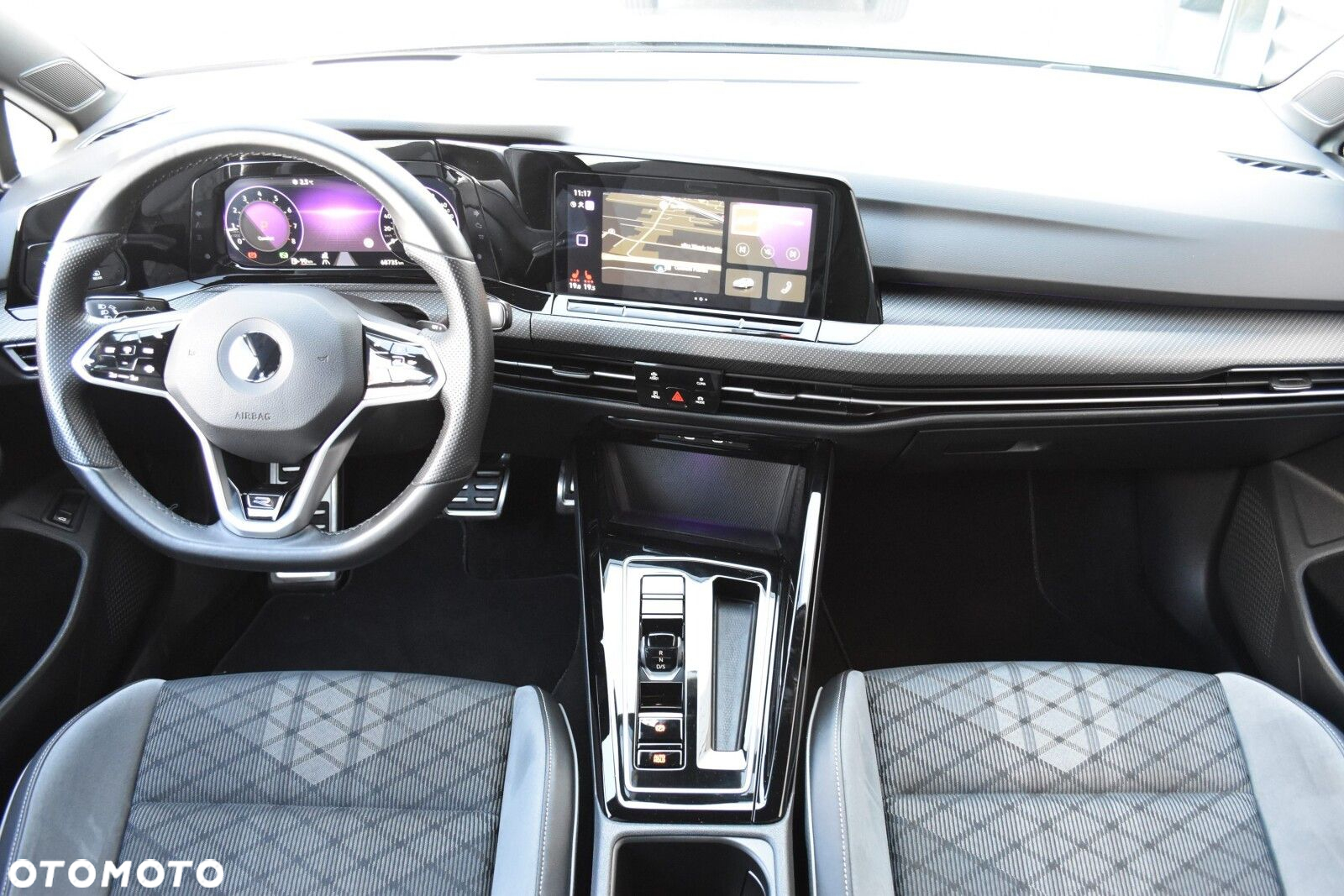 Volkswagen Golf VIII 2.0 TSI Style DSG - 12