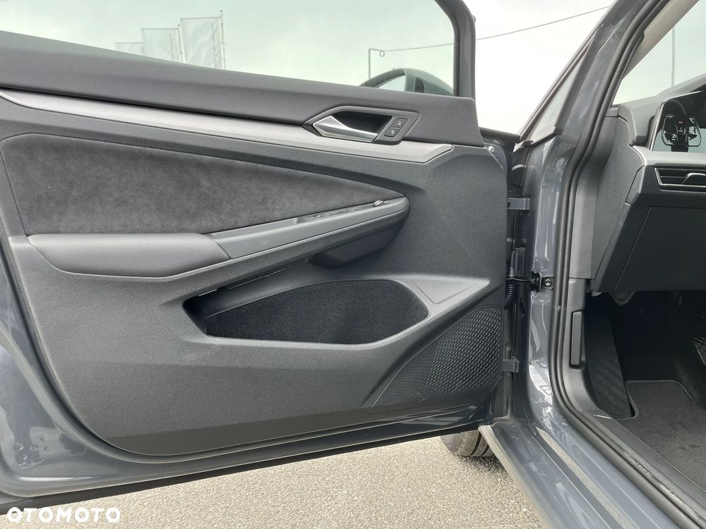 Volkswagen Golf 1.5 eTSI mHEV Life Plus DSG - 11