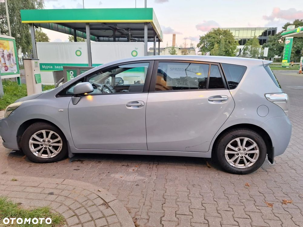 Toyota Verso 2.0 D-4D Luna 7os - 3