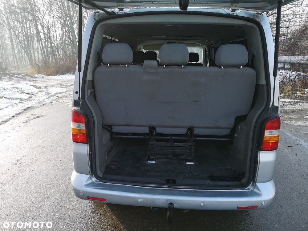 Volkswagen Caravelle - 6