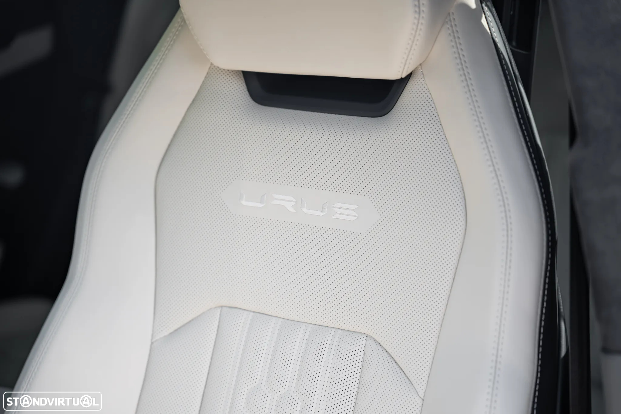 Lamborghini Urus 4.0 V8 S - 21