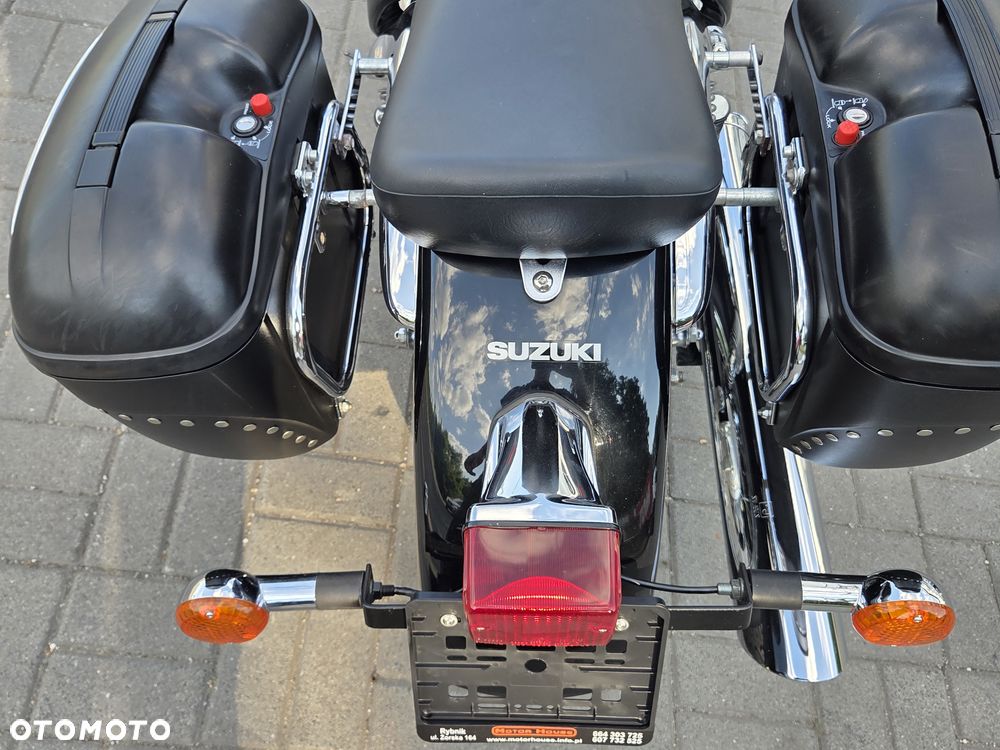 Suzuki Intruder - 37