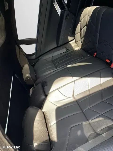 BMW 7 Series 2024 — imagine 8