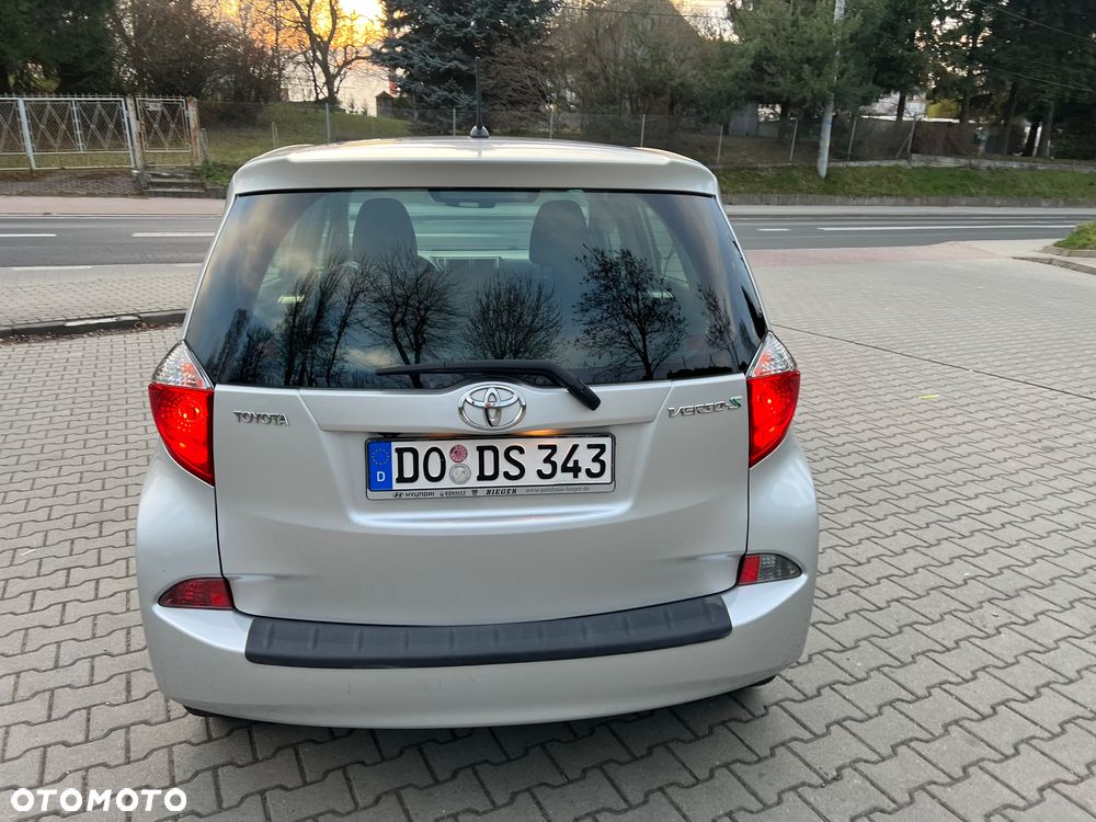 Toyota Verso S 1.33 VVT-i Comfort - 28