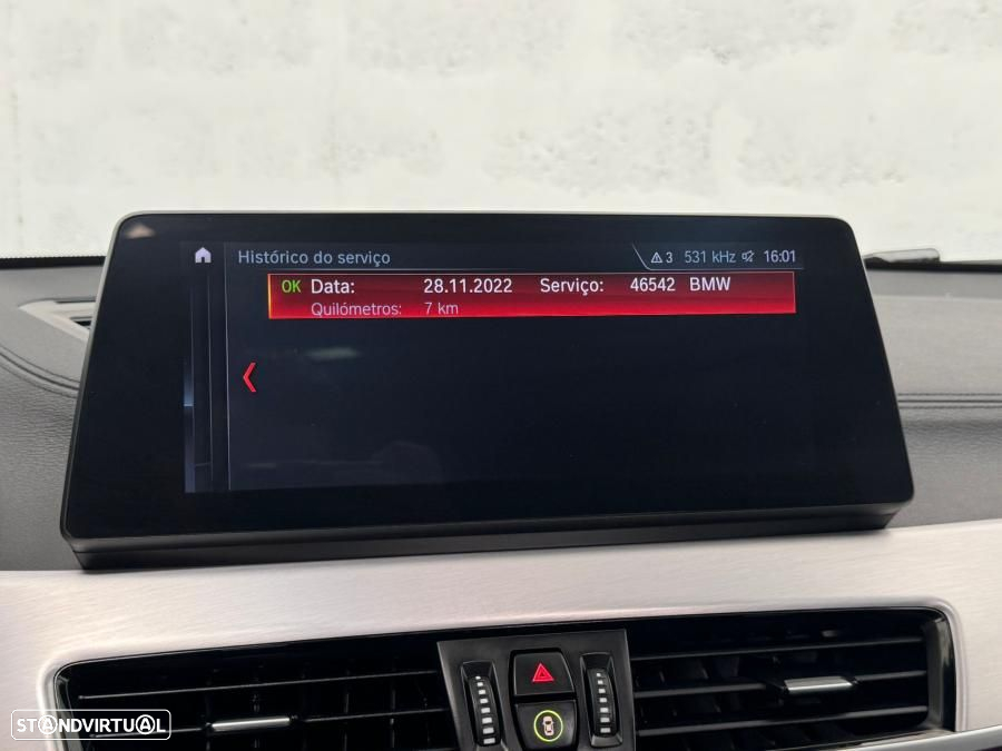 BMW X2 25 e xDrive Pack 50 anos M - 34