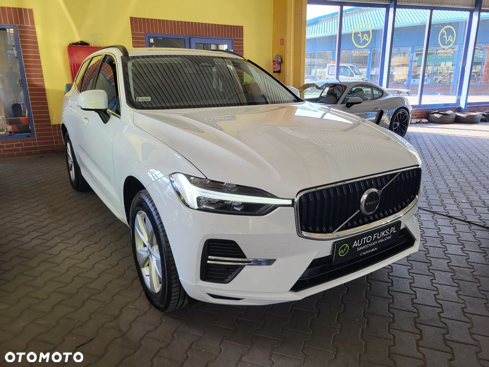 Volvo XC 60 B4 B Momentum Pro - 2