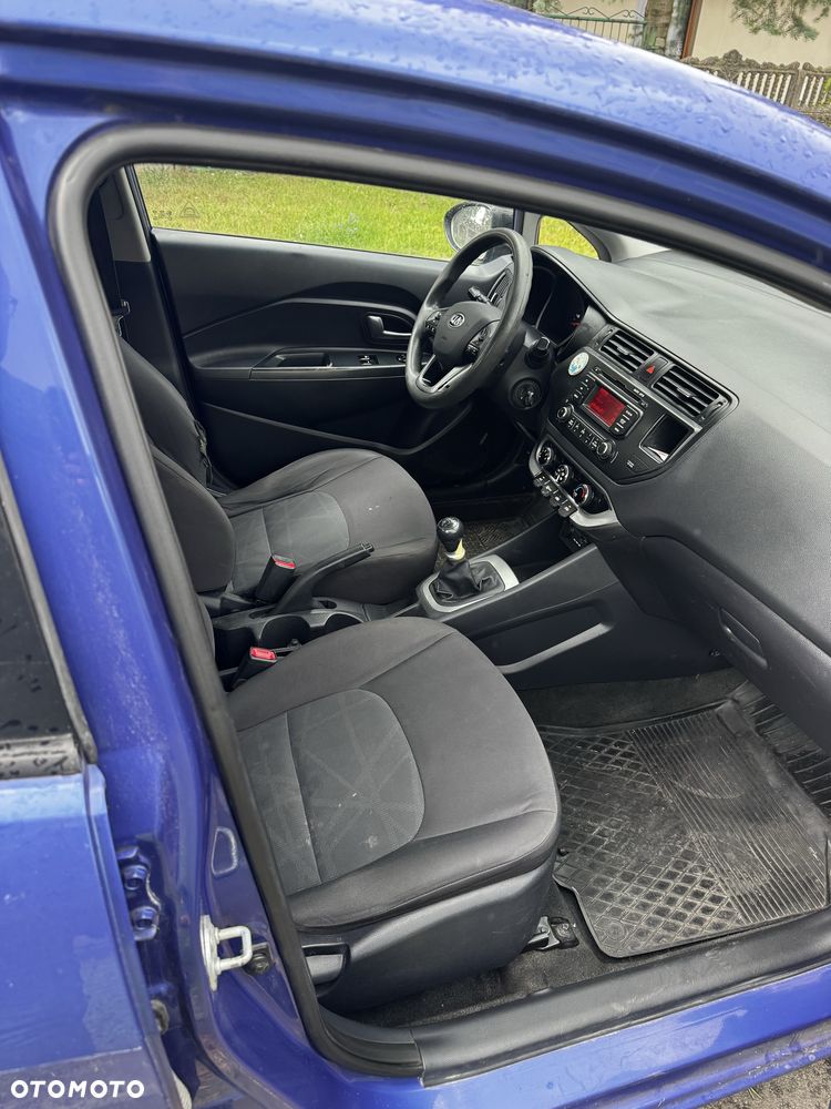 Kia Rio - 7