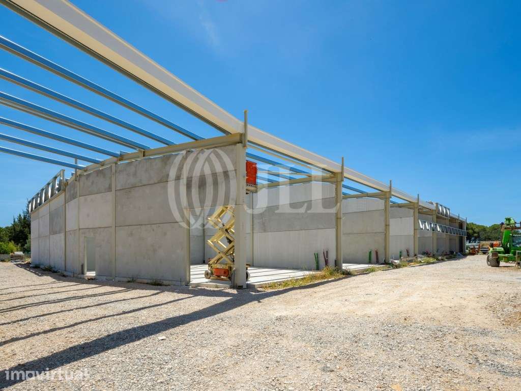 Loja no centro empresarial San Lorenzo, em Almanci, Algarve - Grande imagem: 4/27