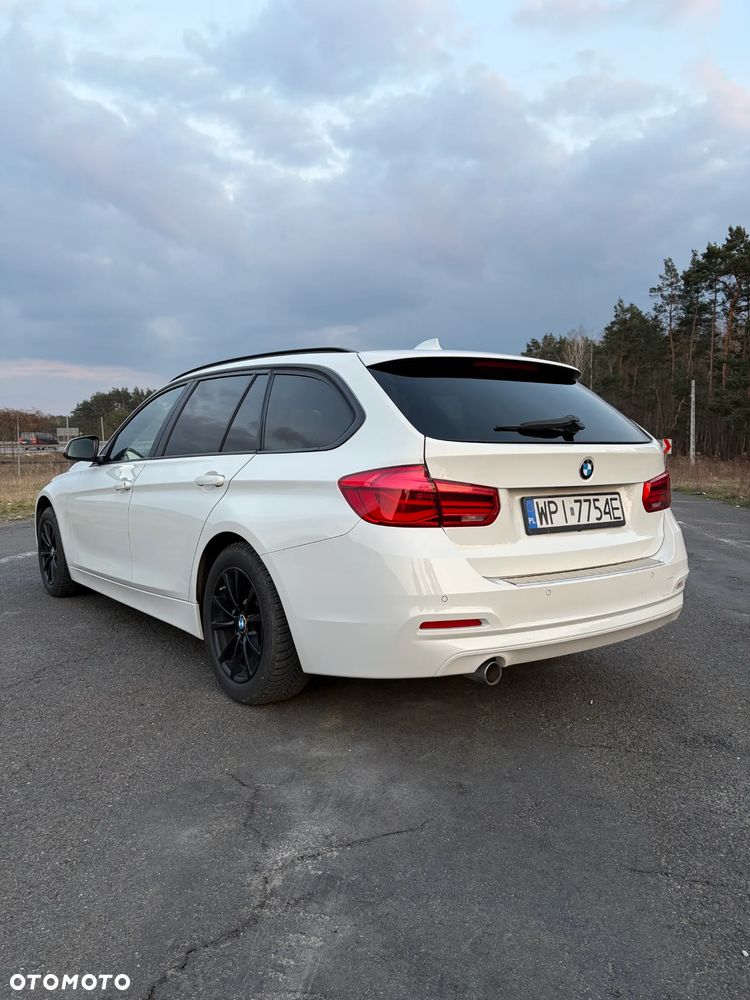 BMW Seria 3 318d Sport Line Shadow - 10