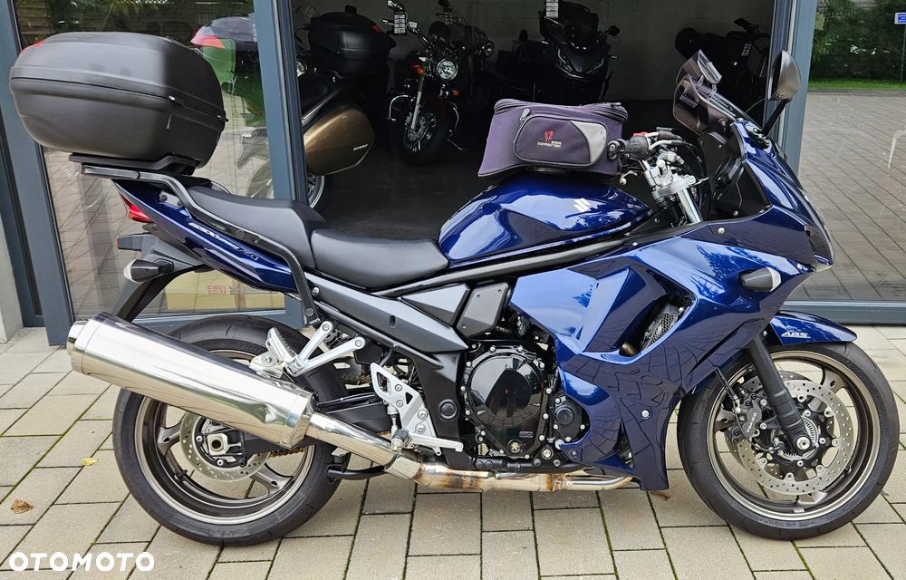 Suzuki GSX - 15