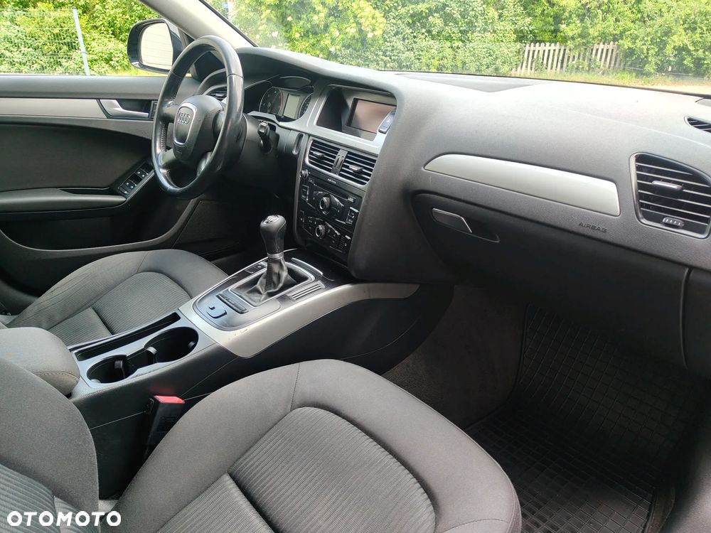 Audi A4 Avant 2.0 TDI - 7