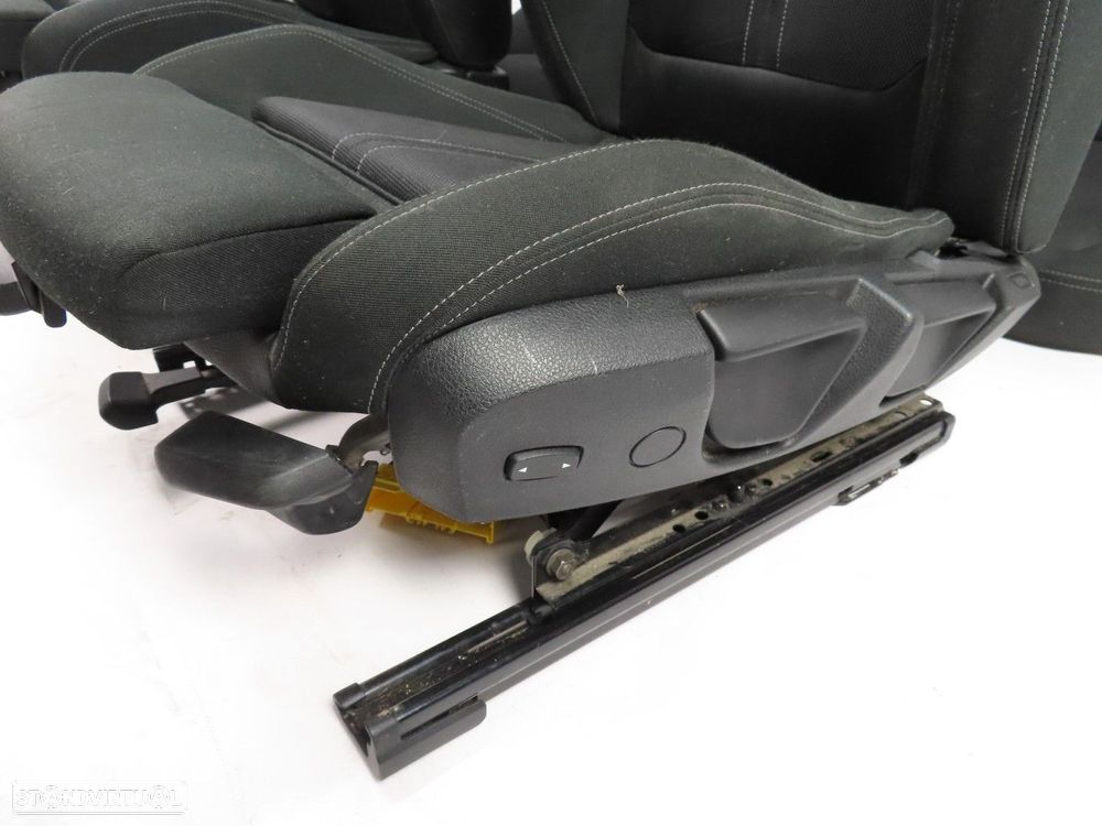 Interior desportivo em Tecido Usado / Original BMW 1 (F20) - 4