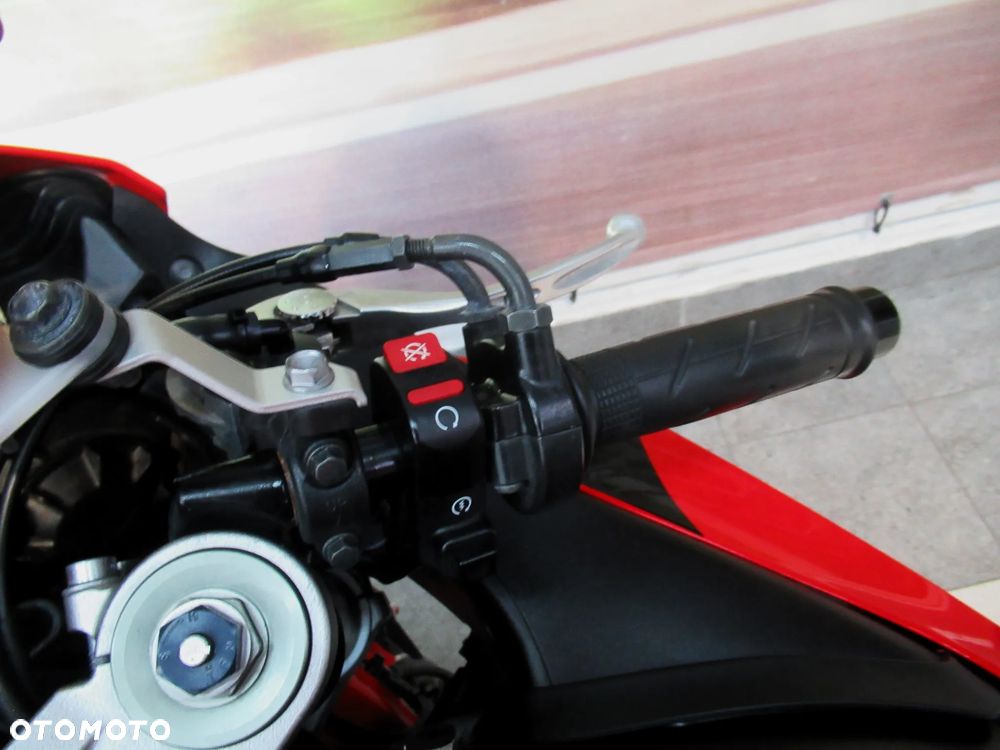 Honda CBR - 13