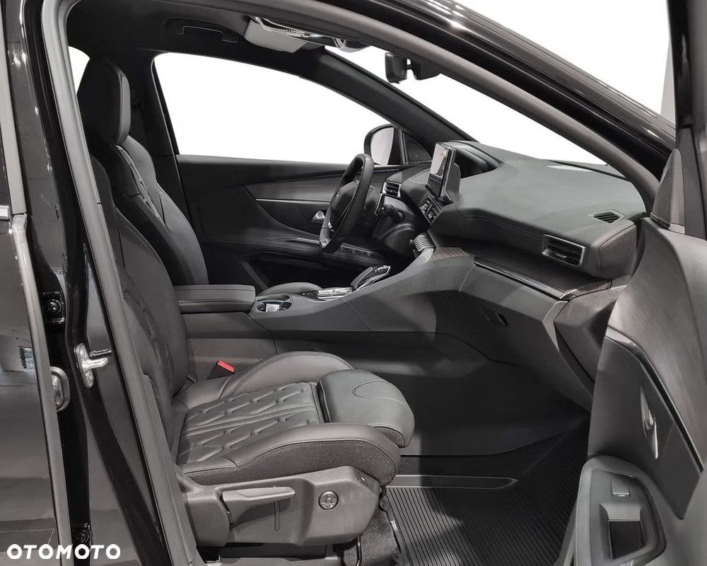 Peugeot 3008 1.6 PureTech HYbrid4 GT S&S EAT8 - 28