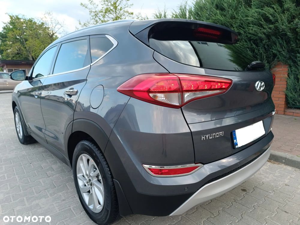 Hyundai Tucson 1.6 GDI BlueDrive Style 2WD - 22