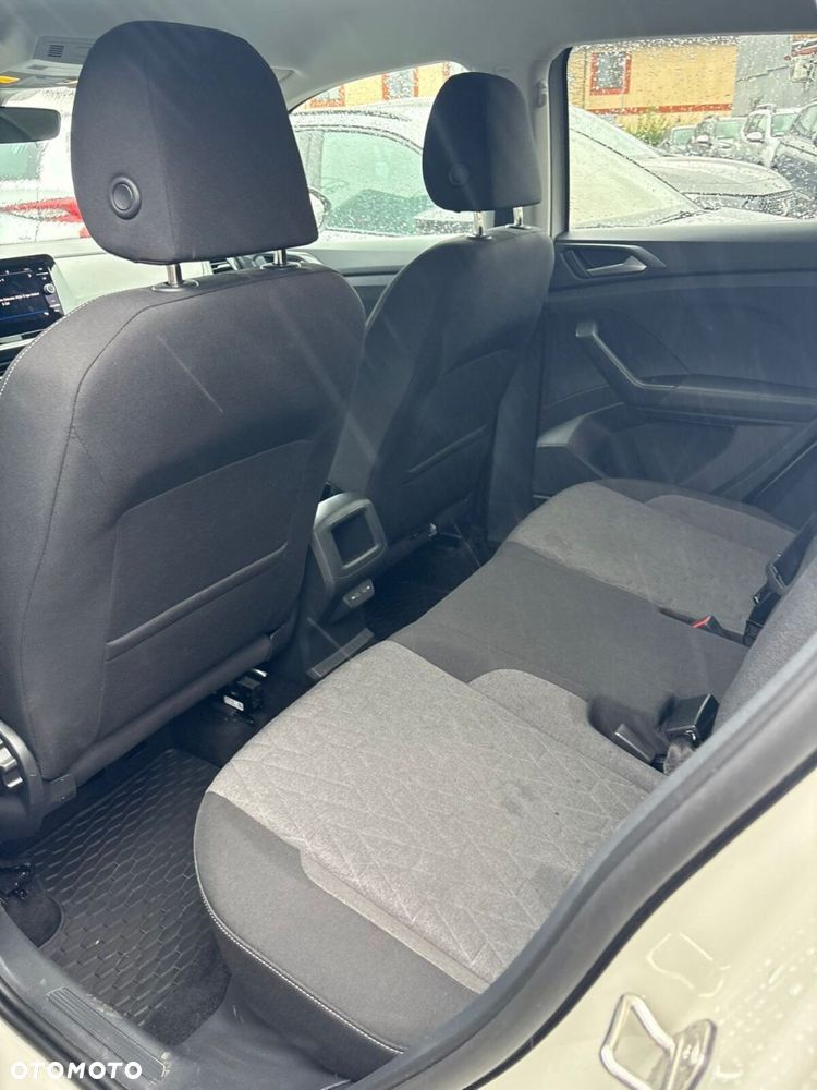 Volkswagen T-Cross - 28
