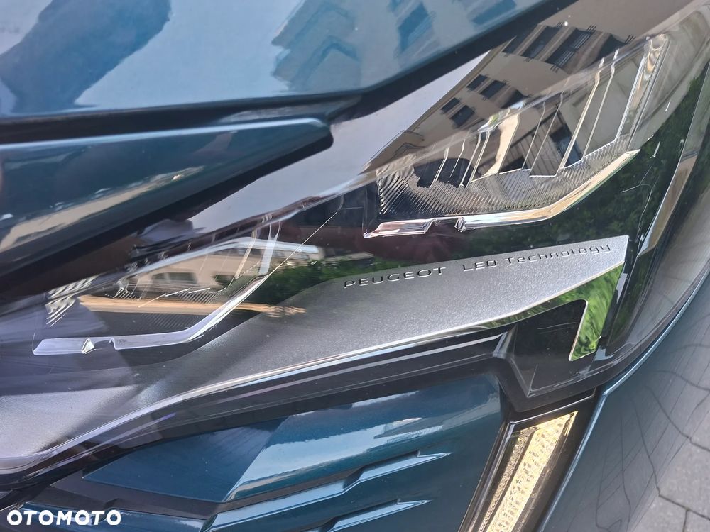 Peugeot 5008 - 8