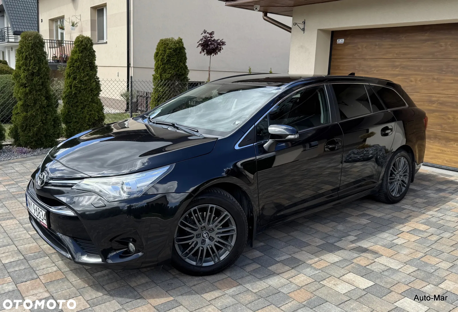 Toyota Avensis Touring Sports 1.8 Business Edition - 25