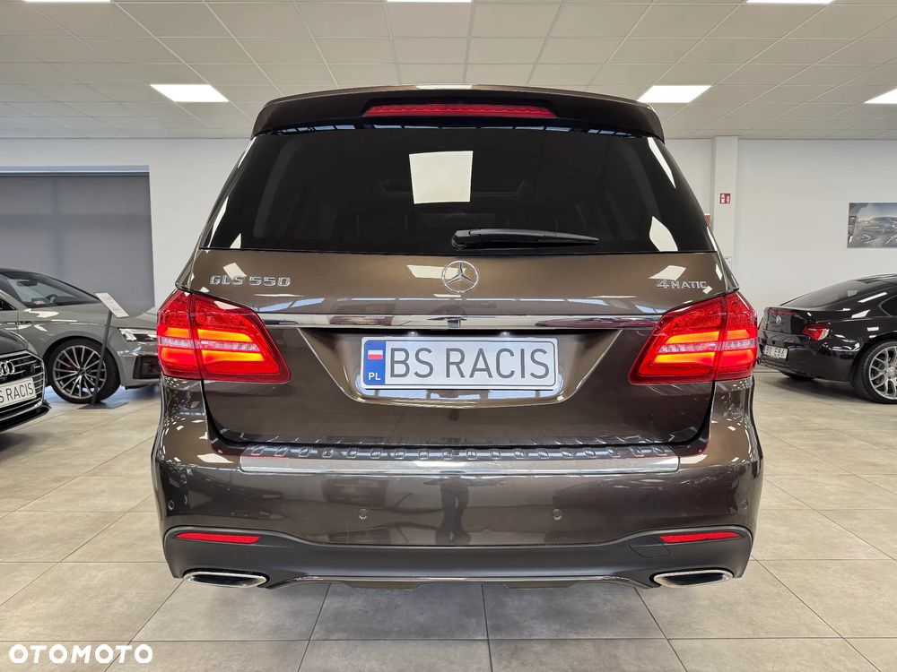 Mercedes-Benz GLS - 33