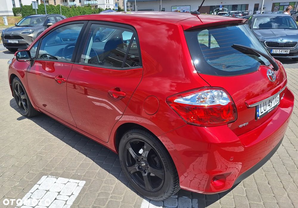 Toyota Auris - 2