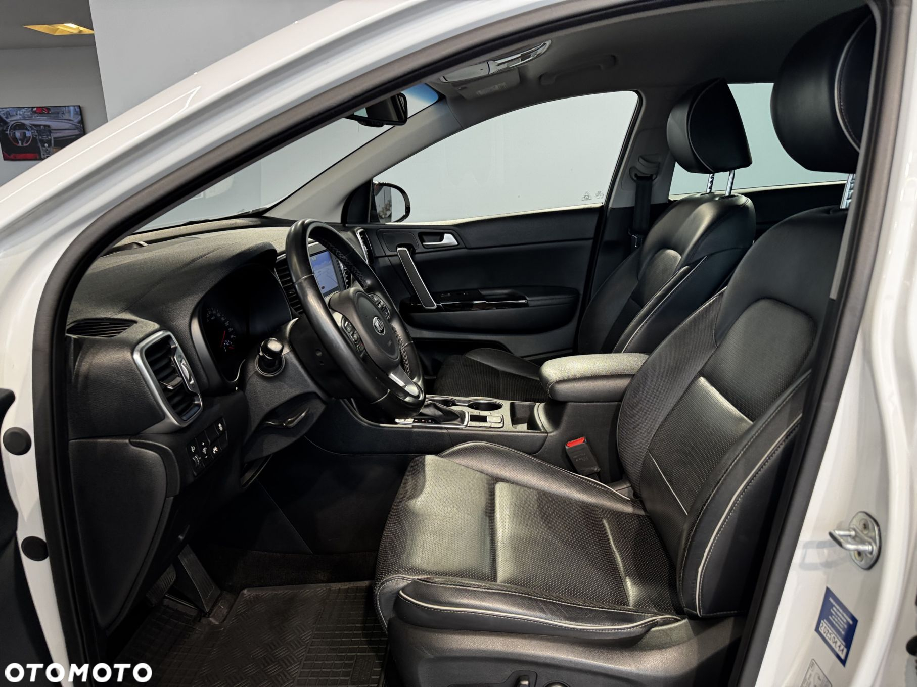 Kia Sportage - 16