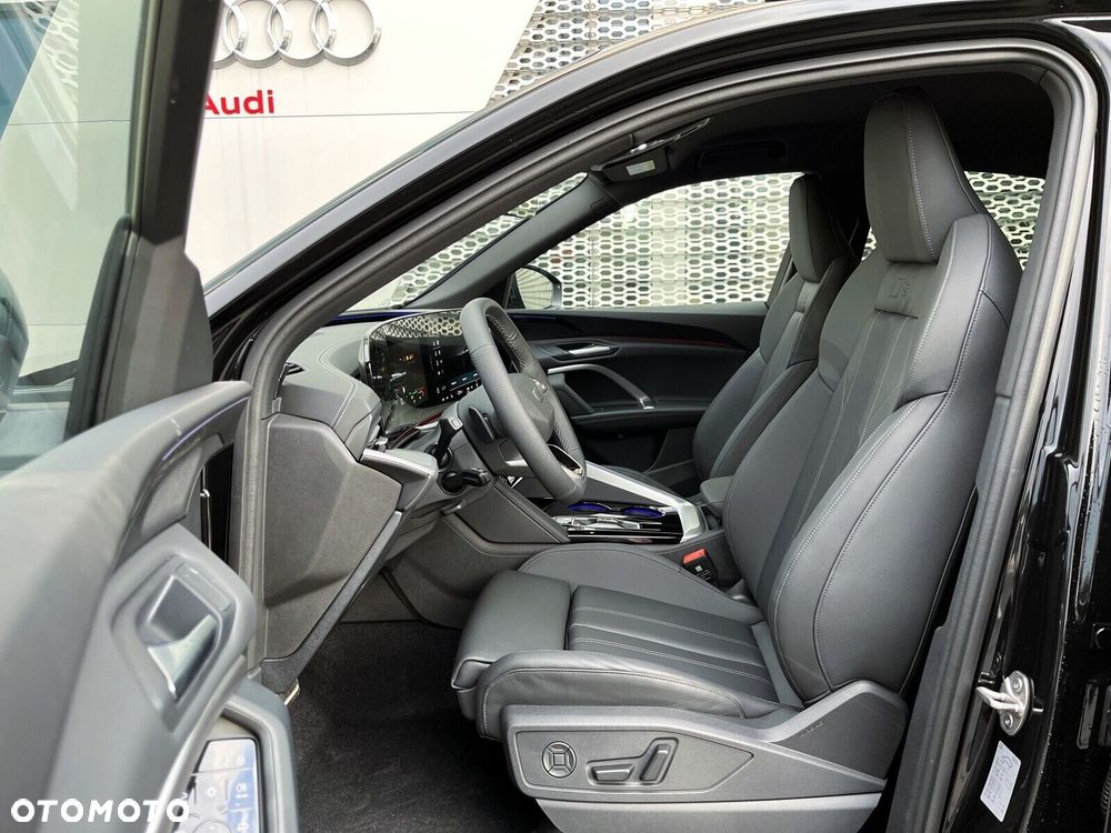 Audi Q5 Sportback - 22