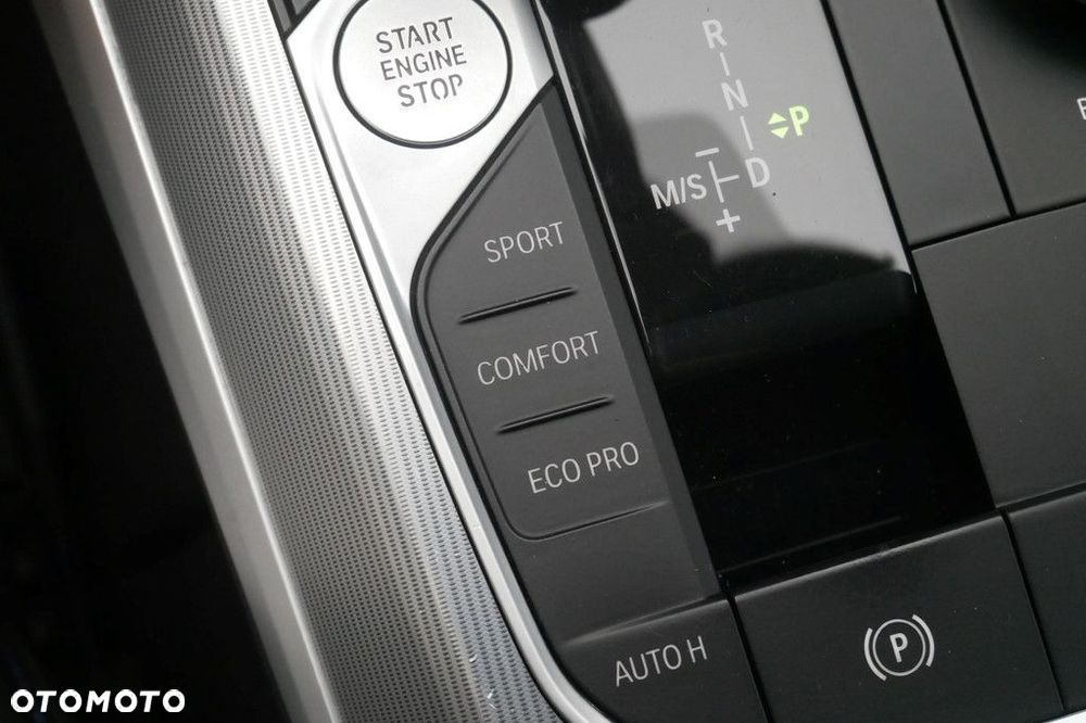 BMW Seria 3 - 21