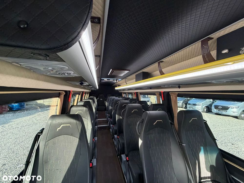 Mercedes-Benz Sprinter 519 - 29