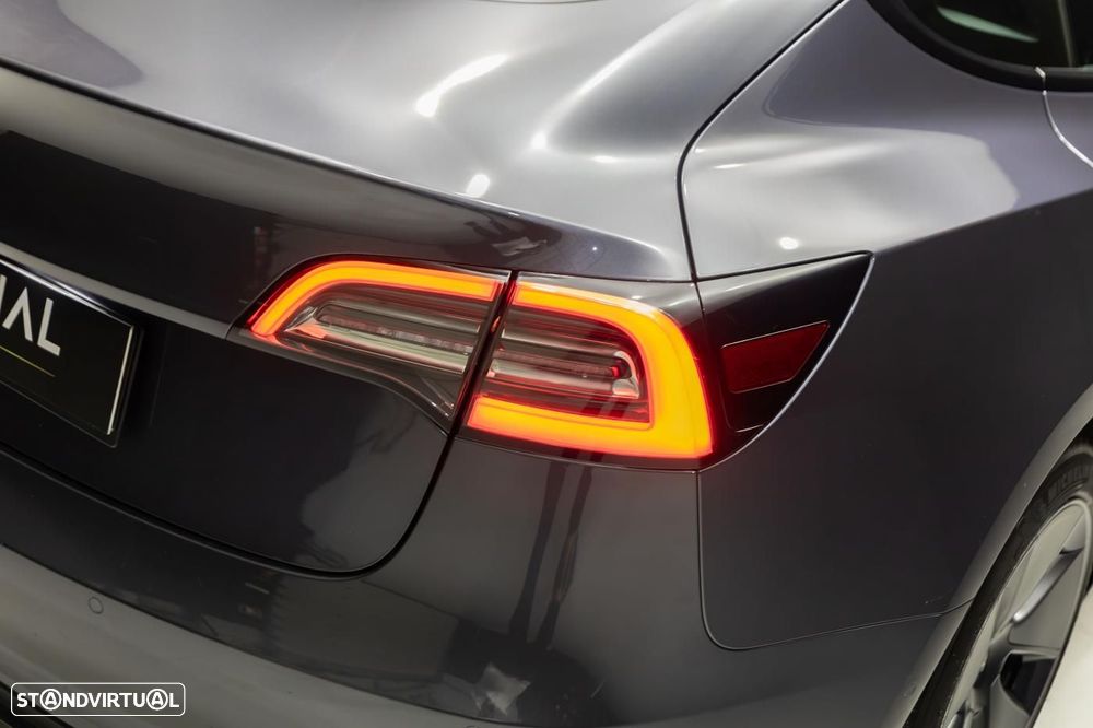 Tesla Model 3 Standard Range Plus RWD - 14