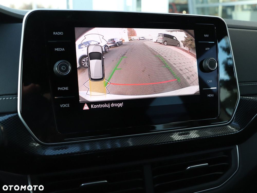 Volkswagen T-Cross - 17