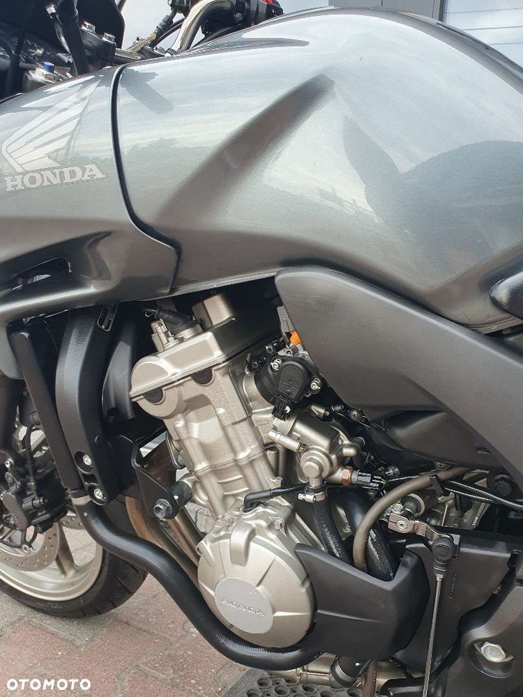 Honda CBF - 12