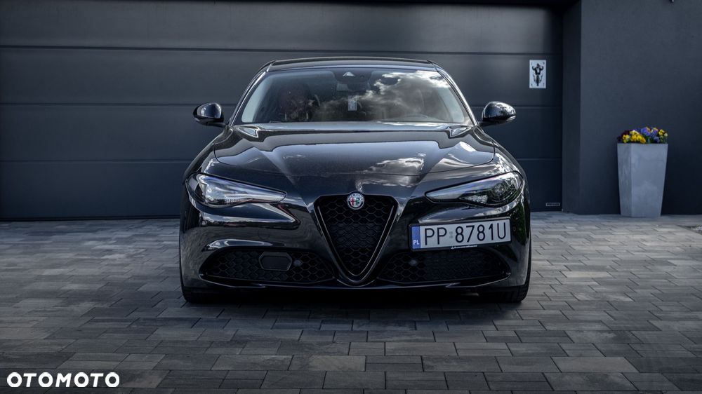 Alfa Romeo Giulia 2.0 Turbo - 5