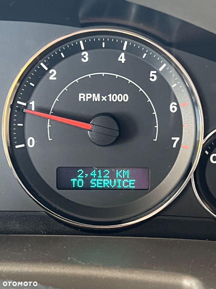 Jeep Commander 3.7 V6 - 11