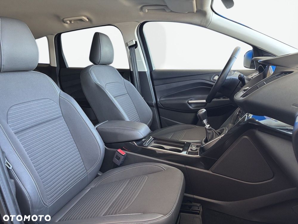 Ford Kuga - 19