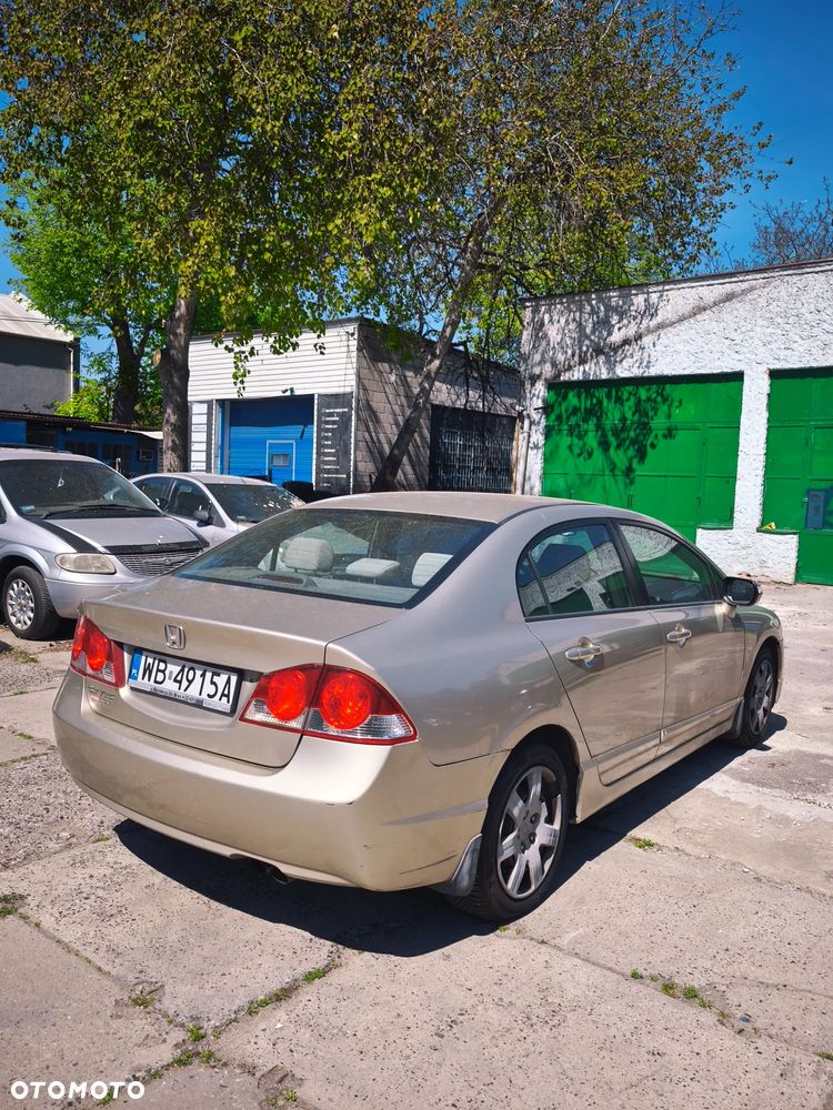 Honda Civic - 4