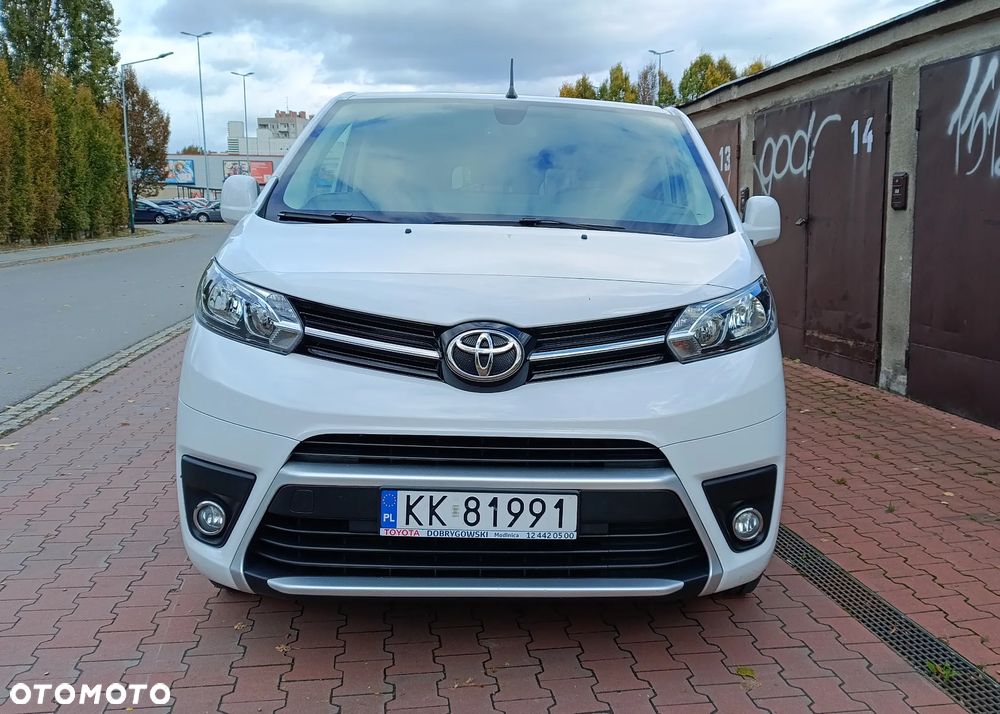 Toyota ProAce Kombi 2.0 D-4D Long 2,8t - 6