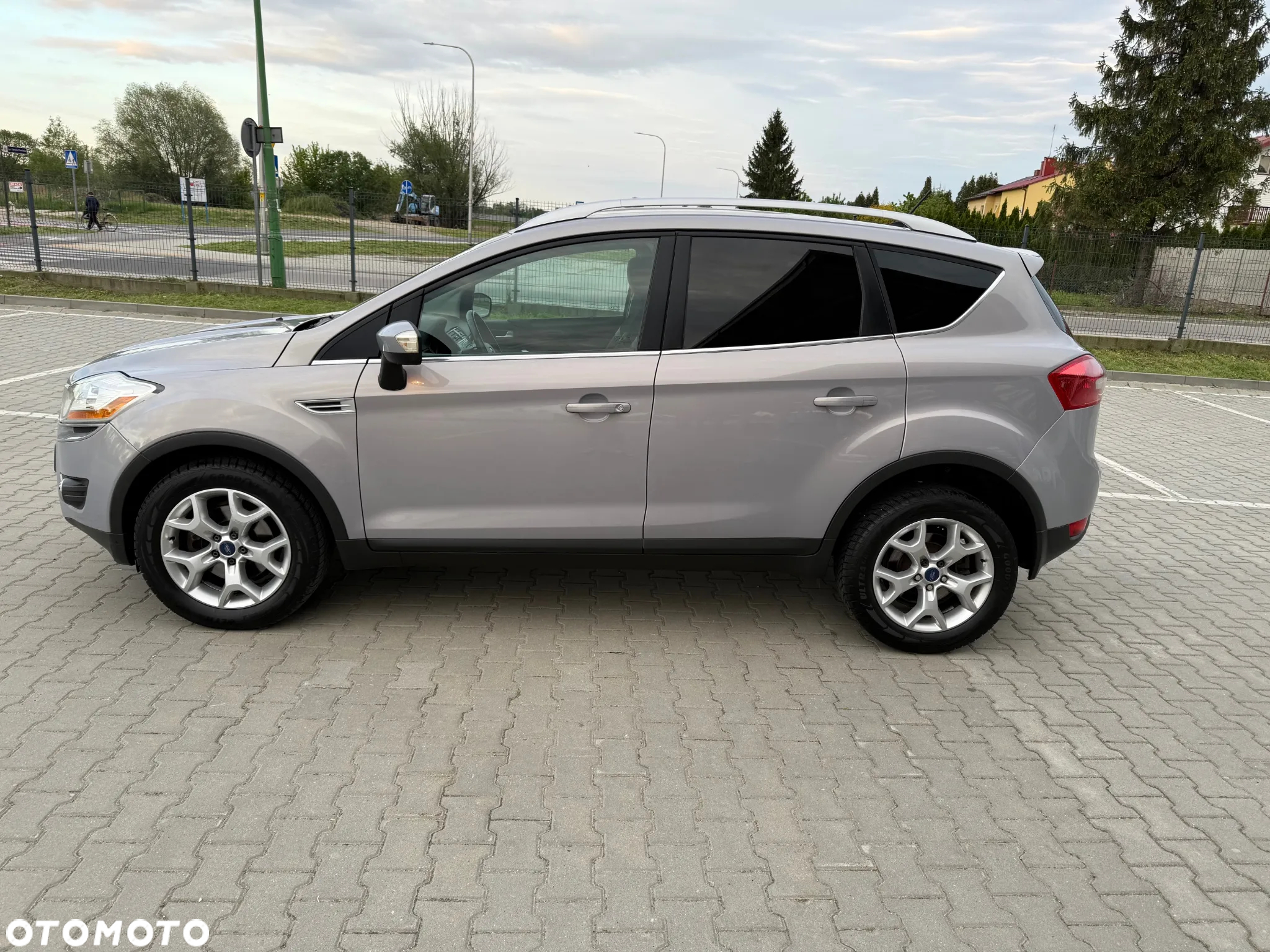 Ford Kuga 2.0 TDCi Titanium - 3