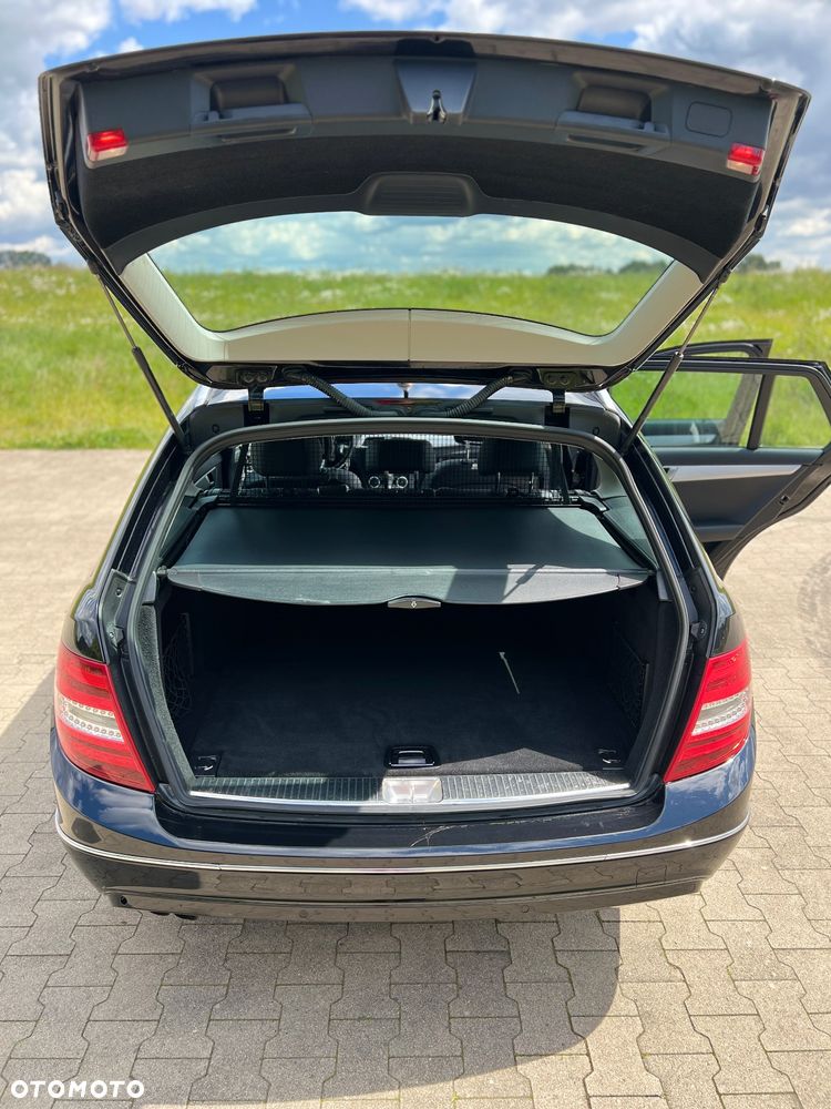 Mercedes-Benz Klasa C 180 T 7G-TRONIC Avantgarde Edition - 10