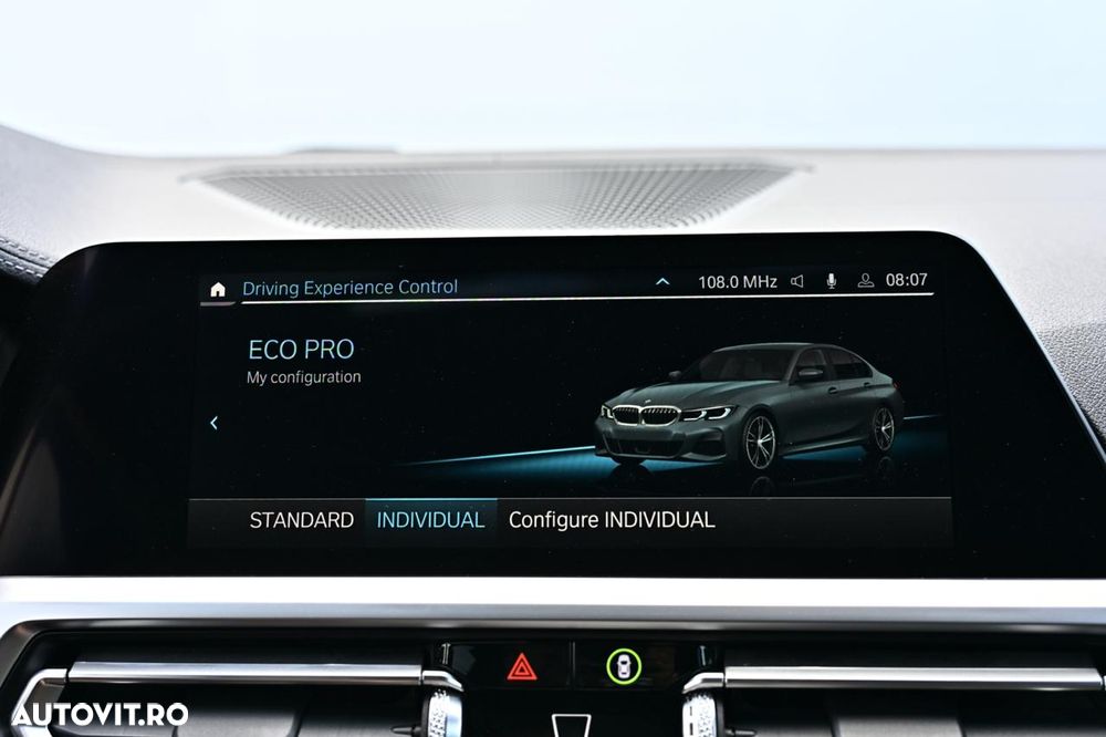 BMW Seria 3 330i xDrive Aut. M Sport - 34