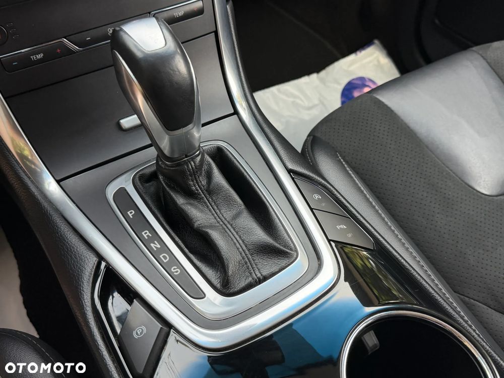 Ford Edge 2.0 TDCi Twin-Turbo 4WD ST-Line - 23