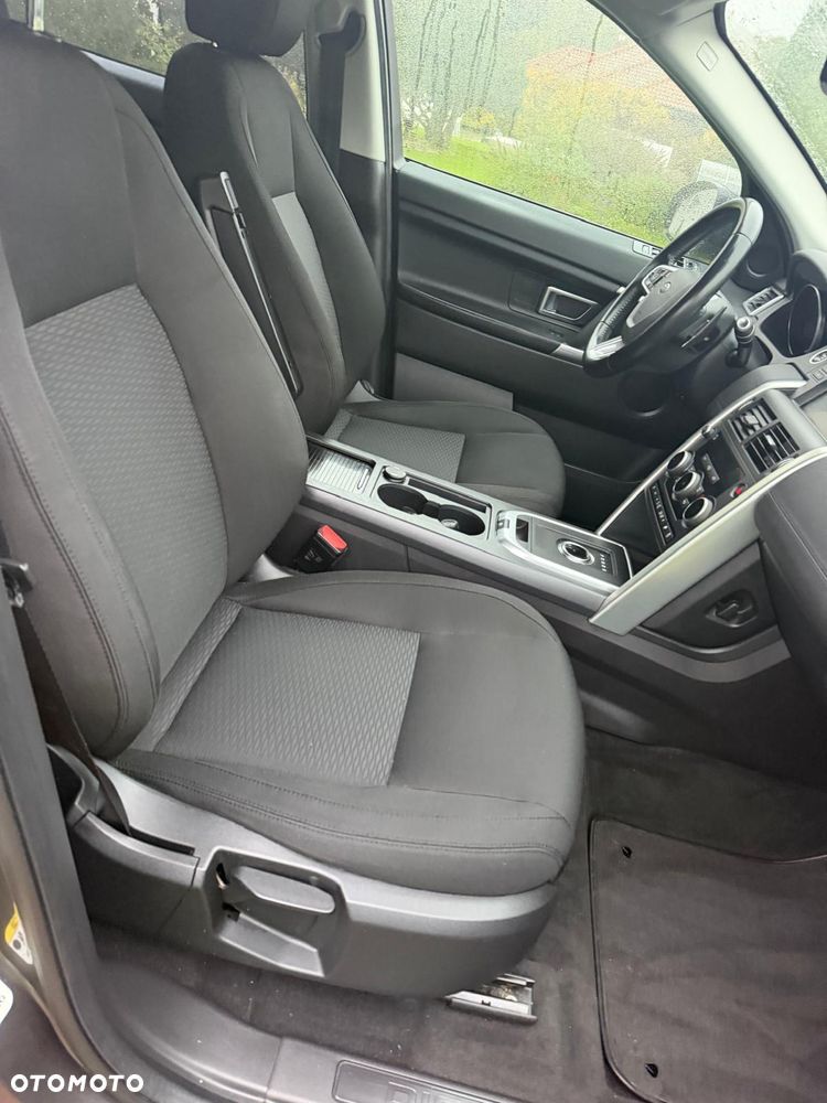 Land Rover Discovery Sport TD4 SE - 9