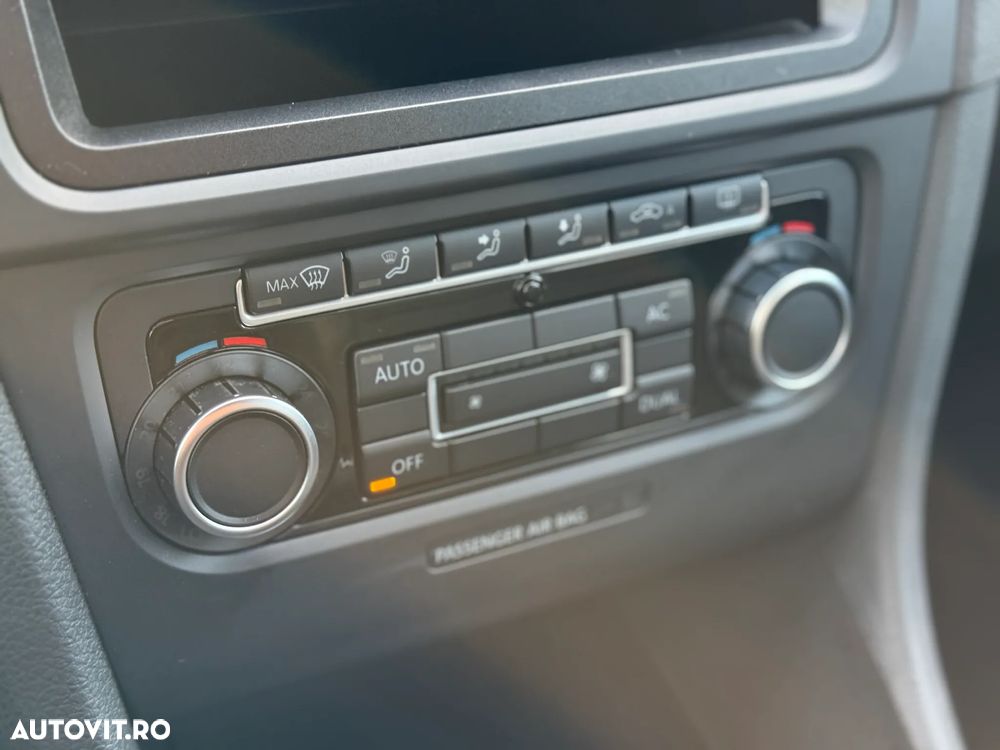 Volkswagen Golf 1.6 Comfortline - 16