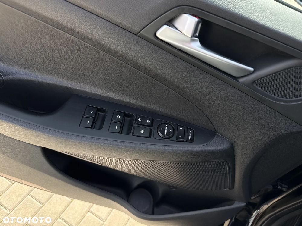 Hyundai Tucson 1.7 CRDI BlueDrive Comfort 2WD - 32