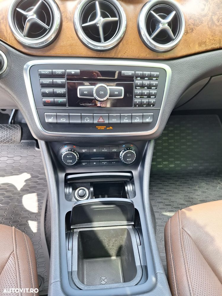 Mercedes-Benz GLA 220 CDI 4MATIC 7G-DCT - 13