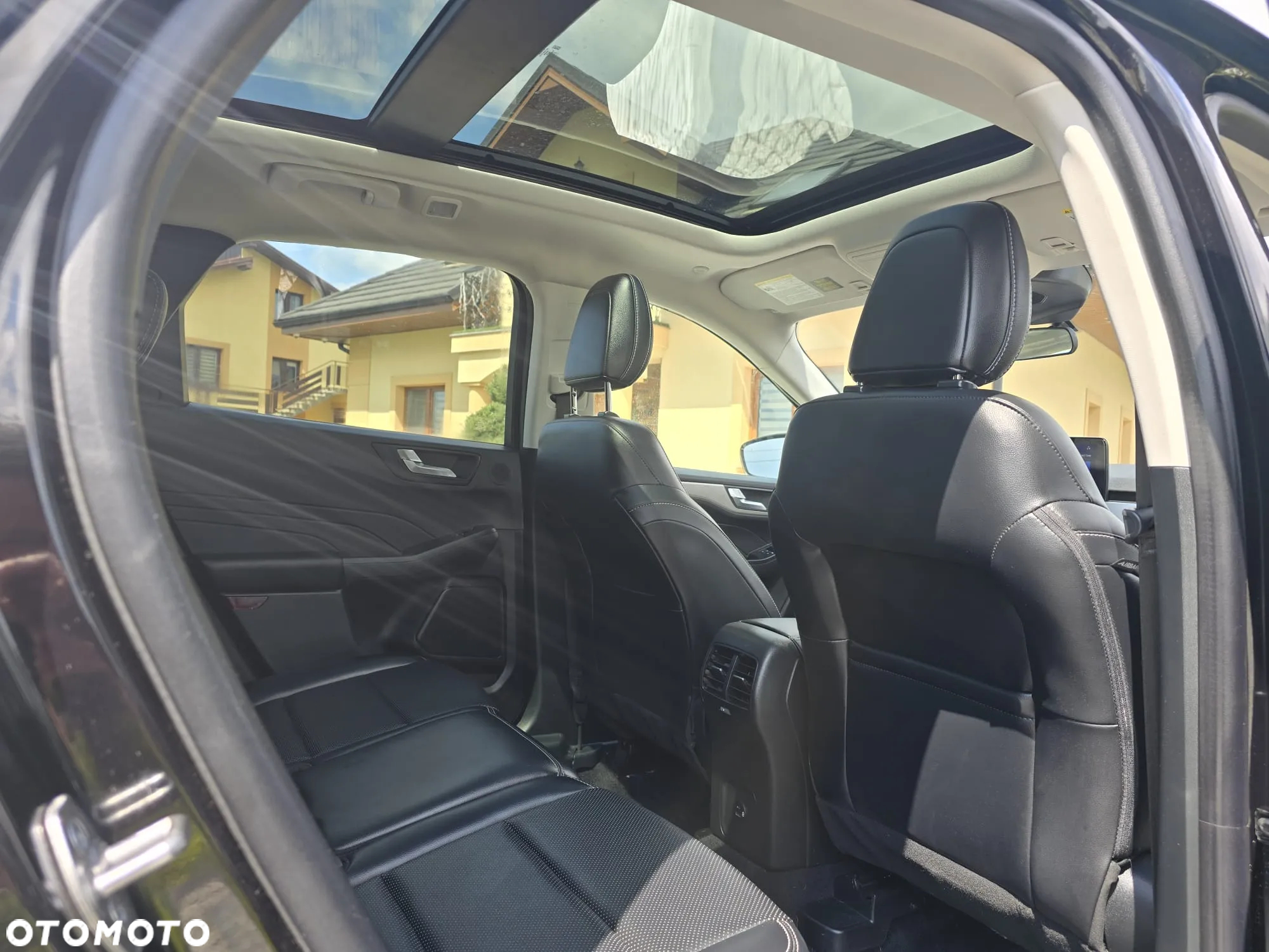 Ford Kuga - 27