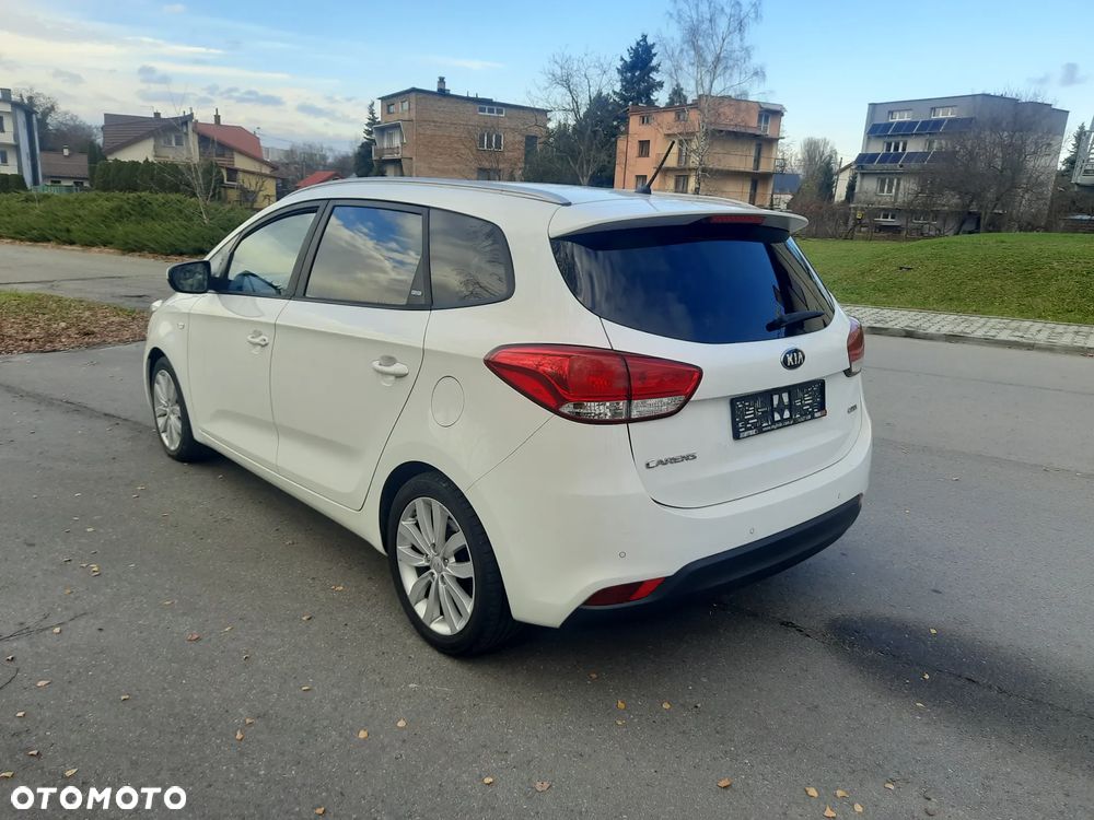 Kia Carens 1.7 CRDi M EU6 - 7