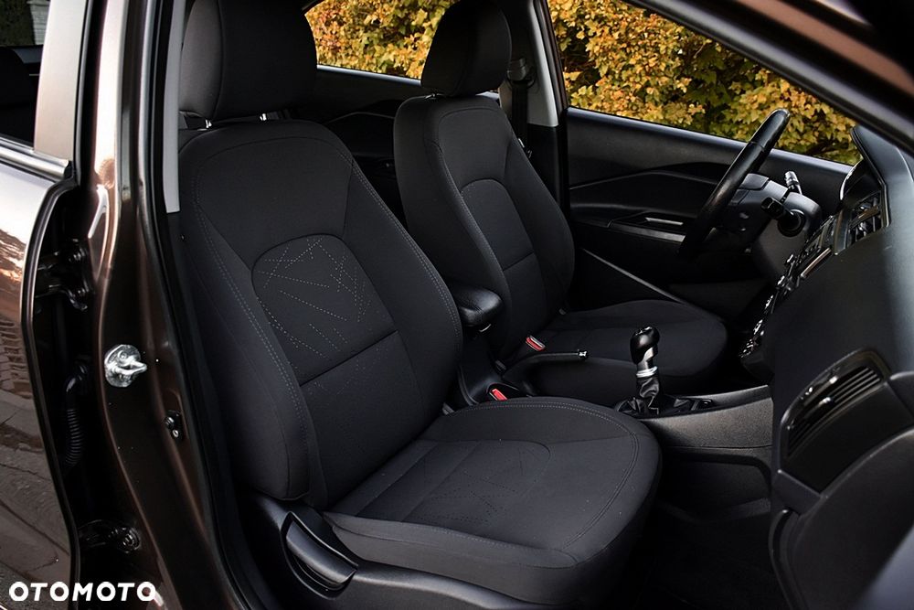 Kia Rio 1.4 XL - 32