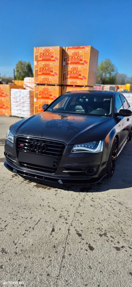 Audi S8 - 5
